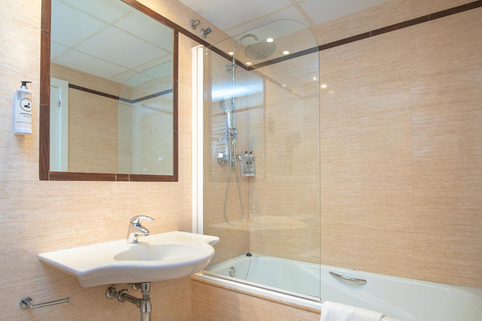 Vtz Hotel El Principe Zaragoza Eksteriør billede